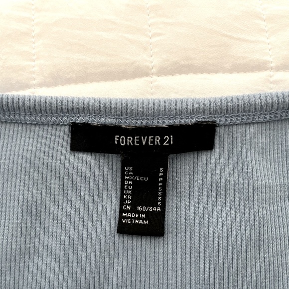 FOREVER 21 Light Blue Cropped Button Up Long Sleeve Small - Picture 2 of 2